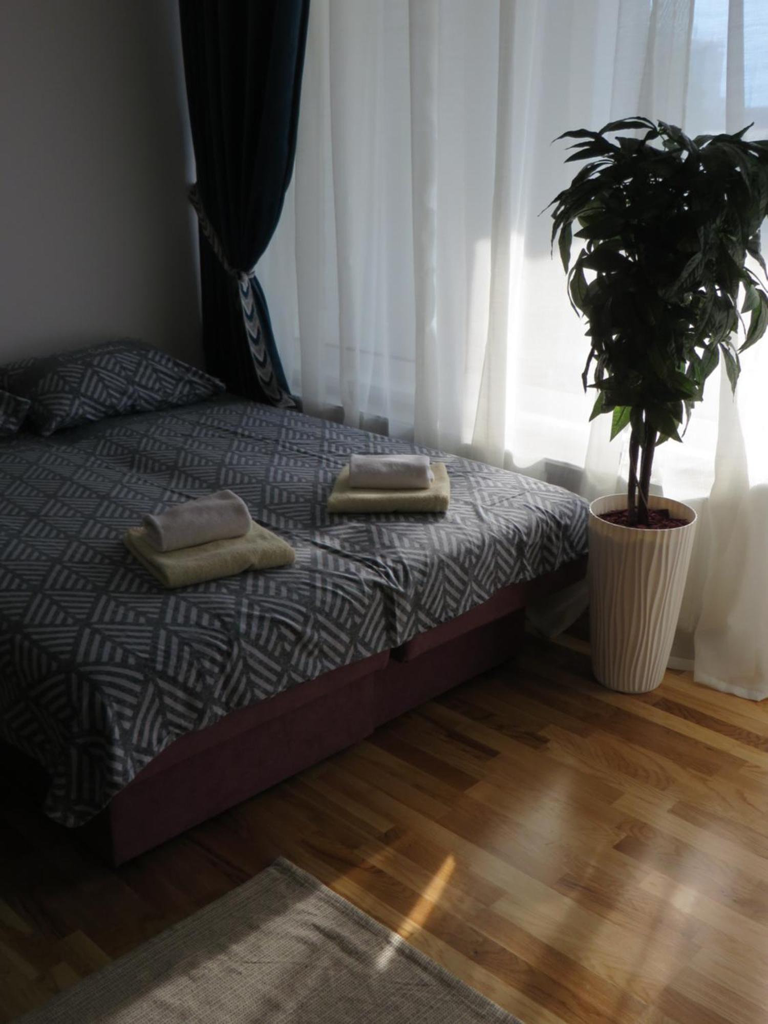 Lux Apartment 10 Center, Free Parking Ni Екстериор снимка